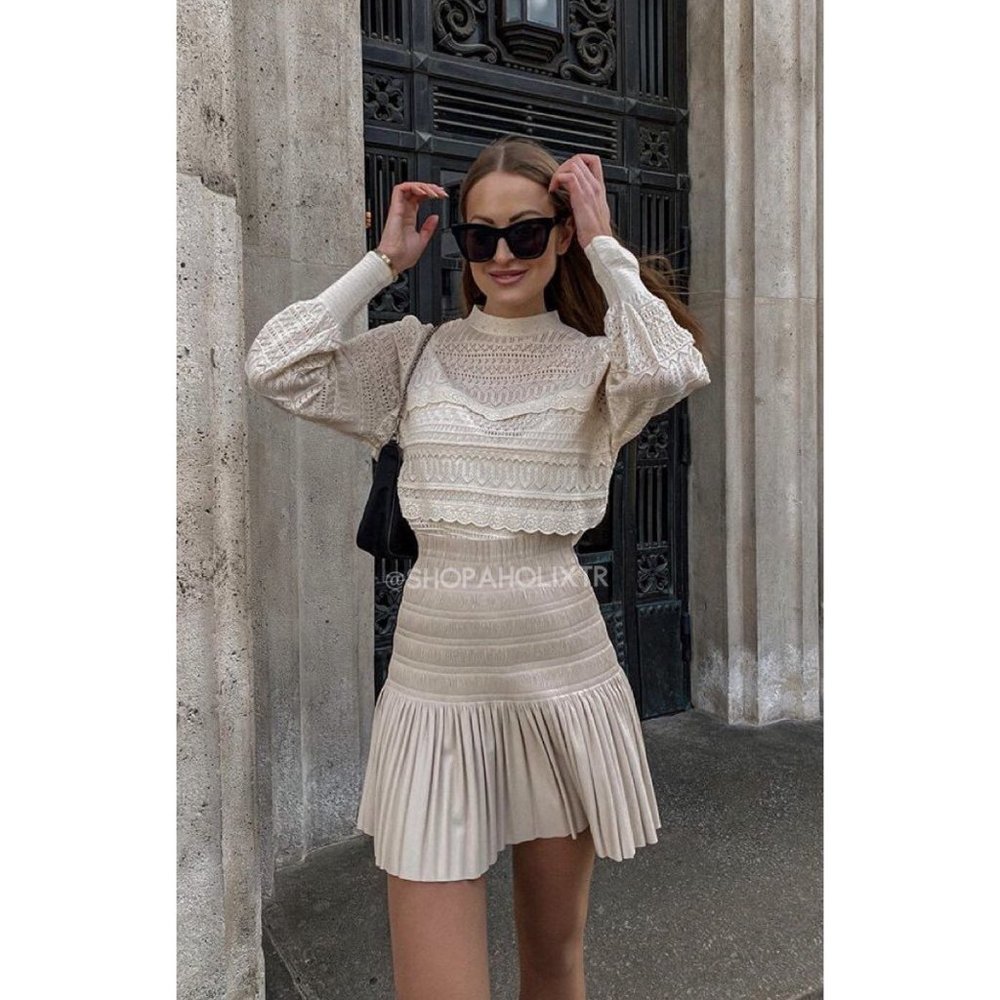 Zara Blogger Favorite Embroidered Knit Lace Sweater Balloon Sleeve Victorian - M